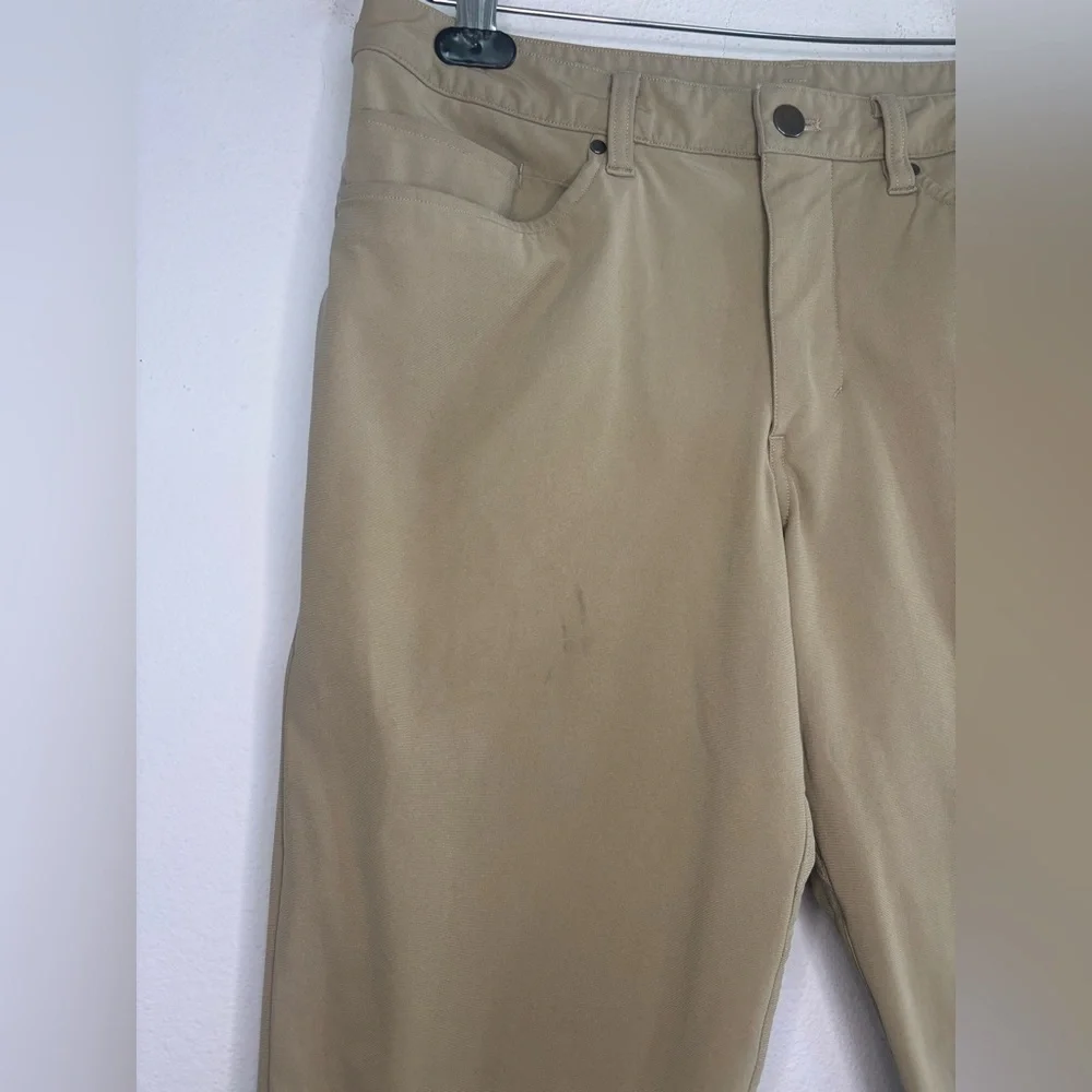 LULULEMON OLIVE GREEN ATHLETIC STYLE TROUSER PANTS SZ 31